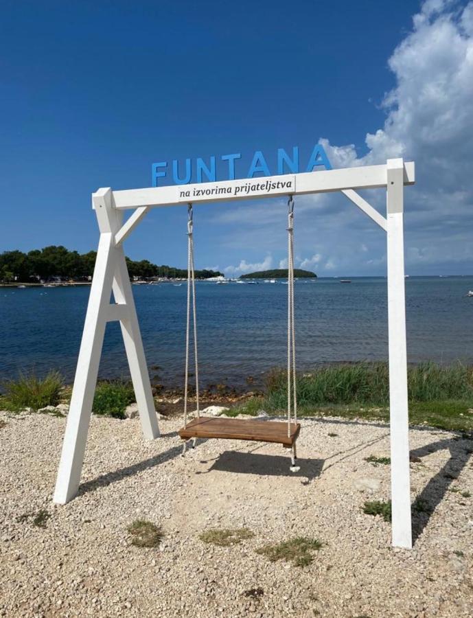 Villa Lujo Porec Funtana Exterior photo